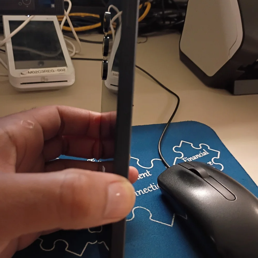 Samsung Smartphone in Black No Drops No Dents No Scratches